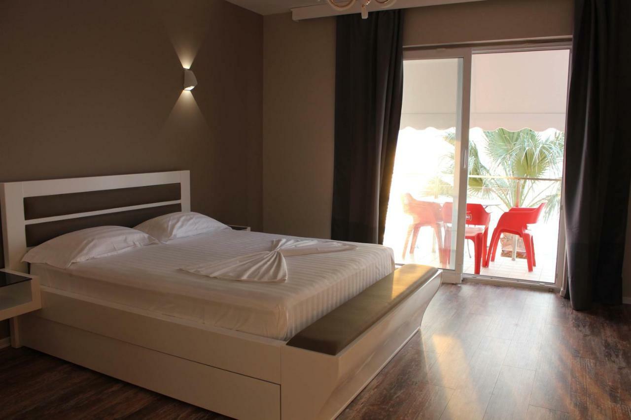 Palmanova Beach Mardok Vlorë Eksteriør billede